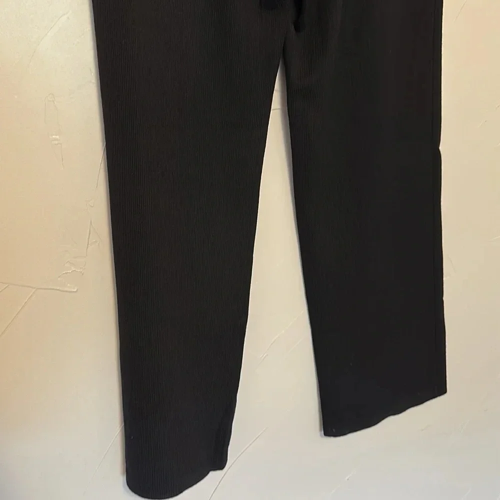 St. John Collection Long Wool Non Wrinkle Pants EUC
